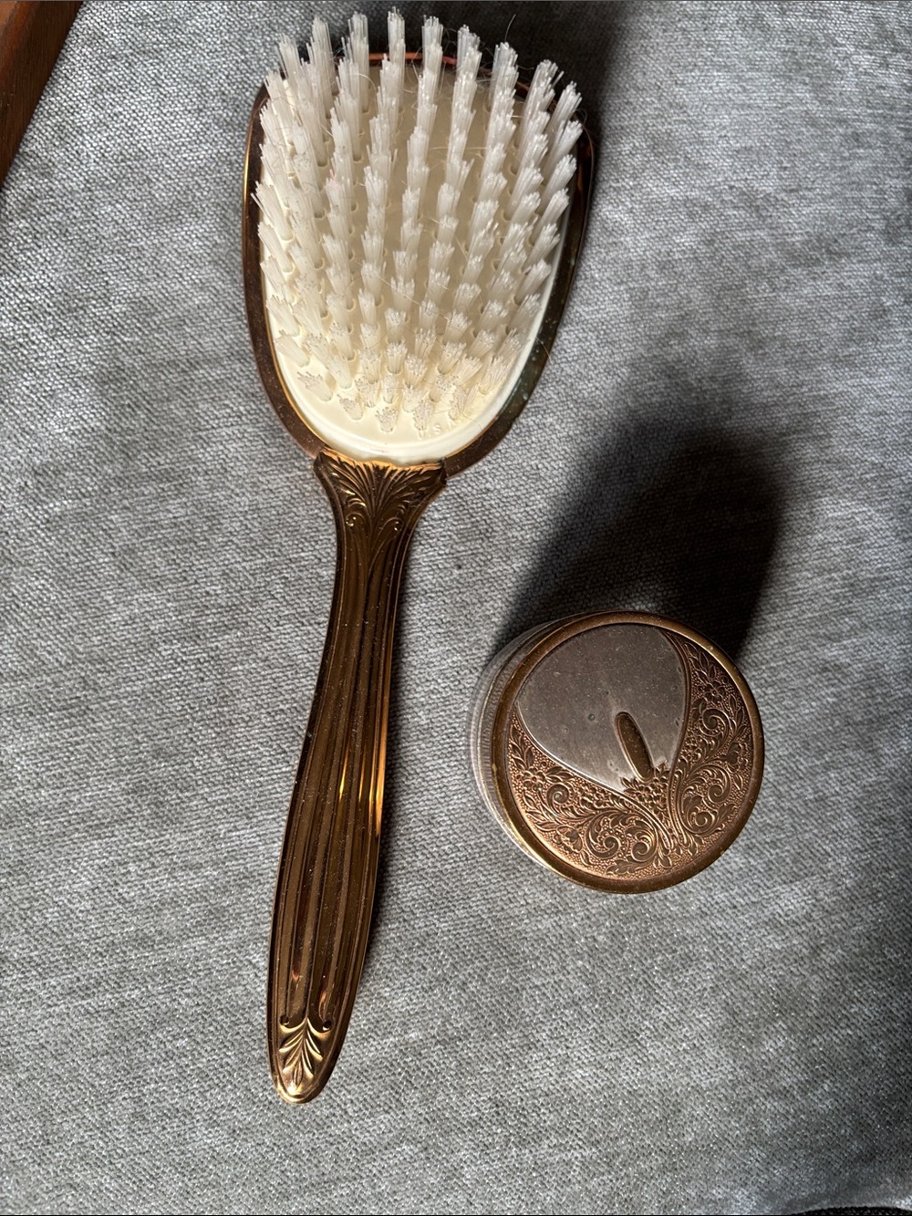 Vintage Vanity Set - brush and powder